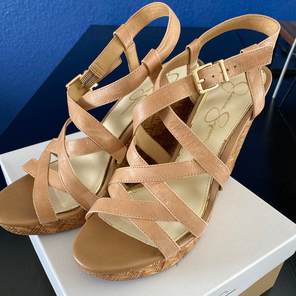 Jessica Simpson Jazlin wedge size 10